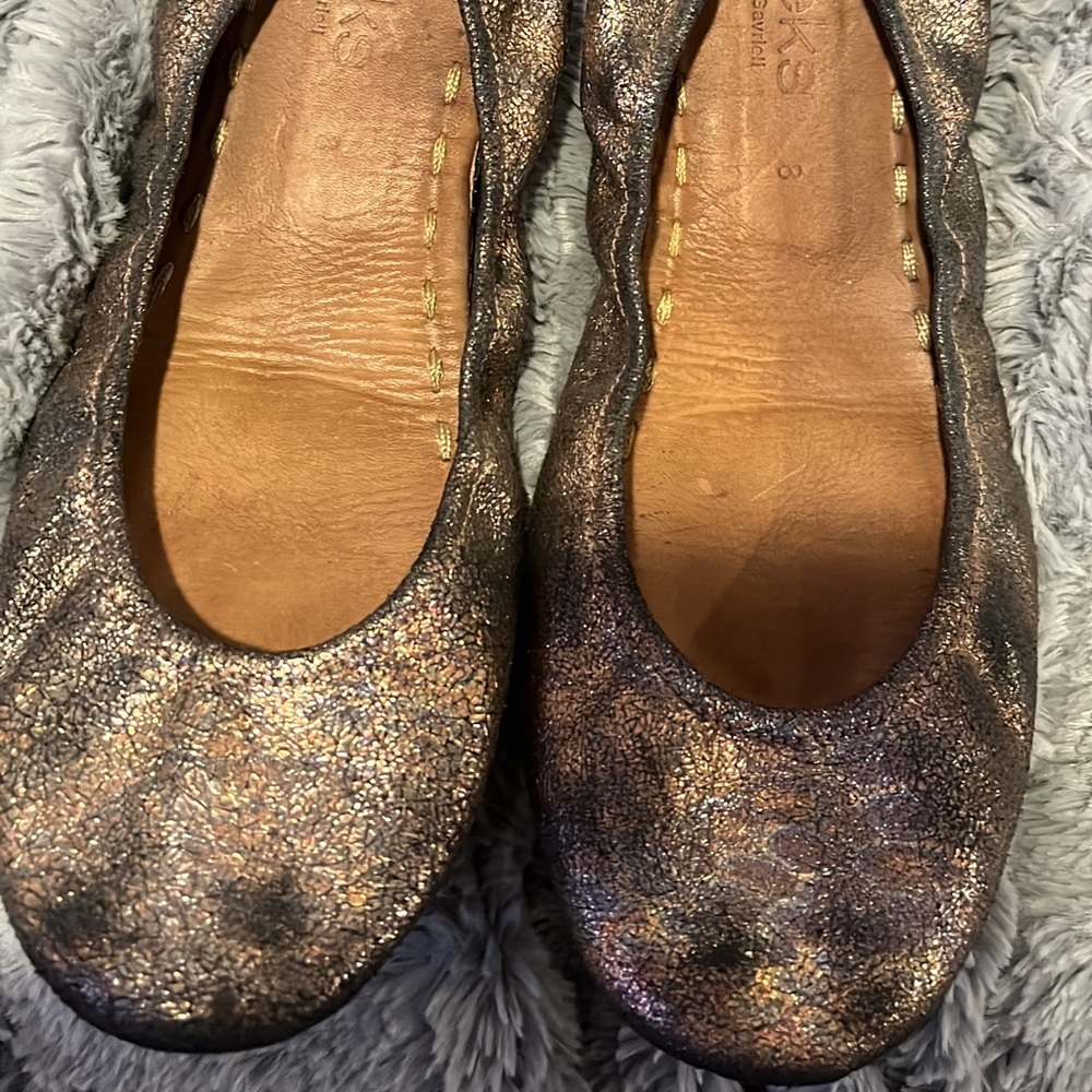 Size 8 black based starstruck Tieks